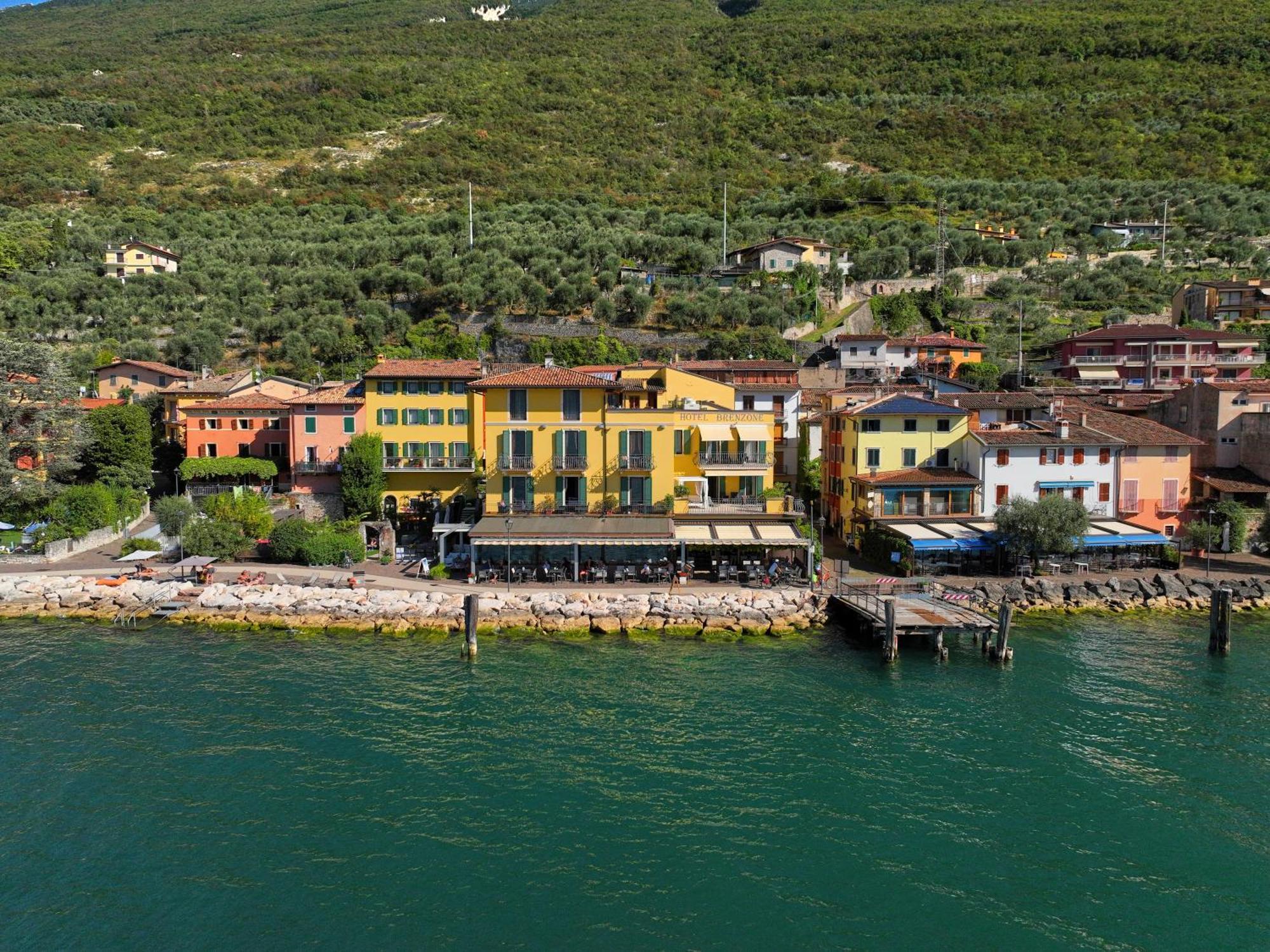 Lake Front Hotel Brenzone Exterior foto