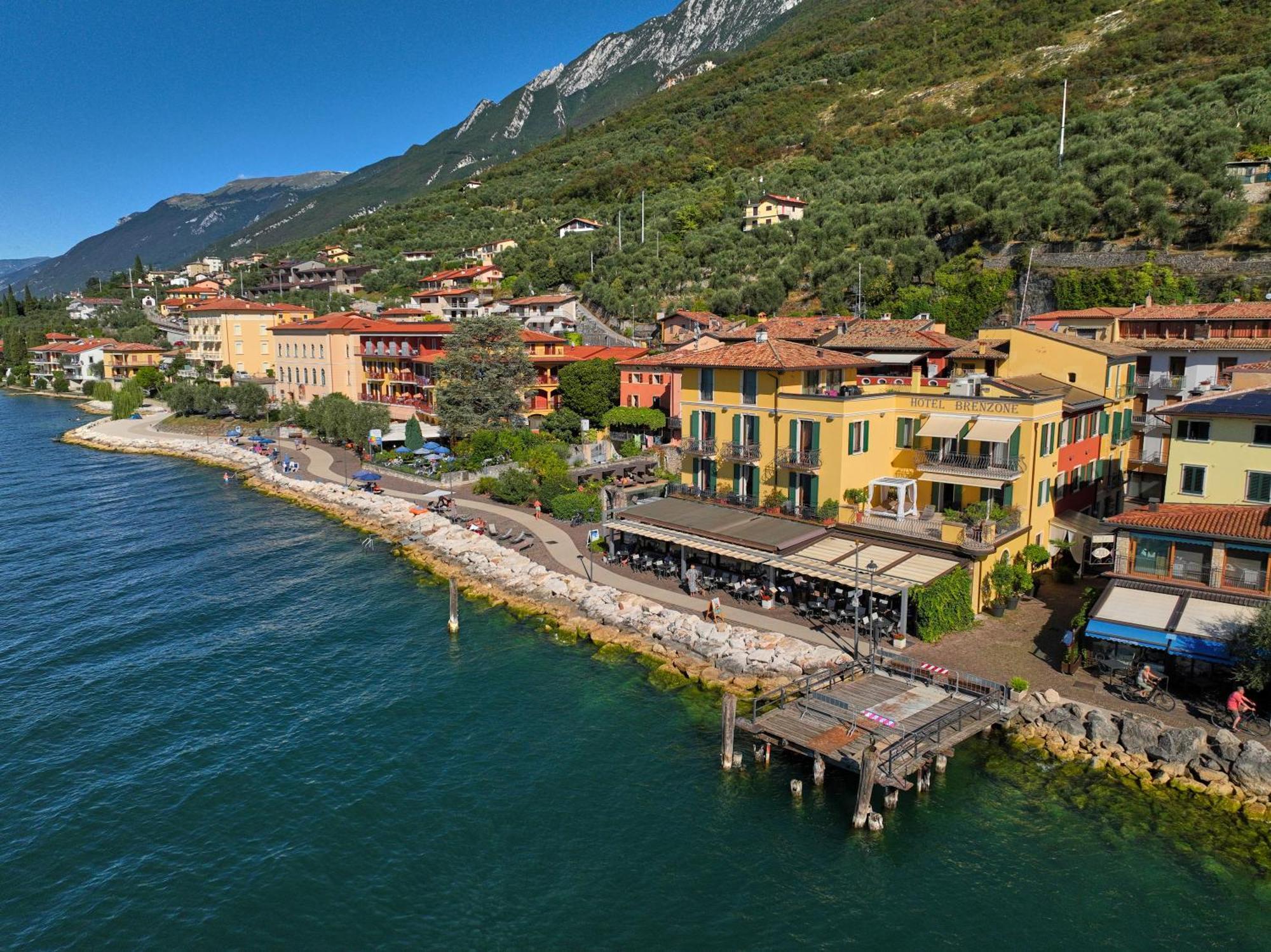 Lake Front Hotel Brenzone Exterior foto